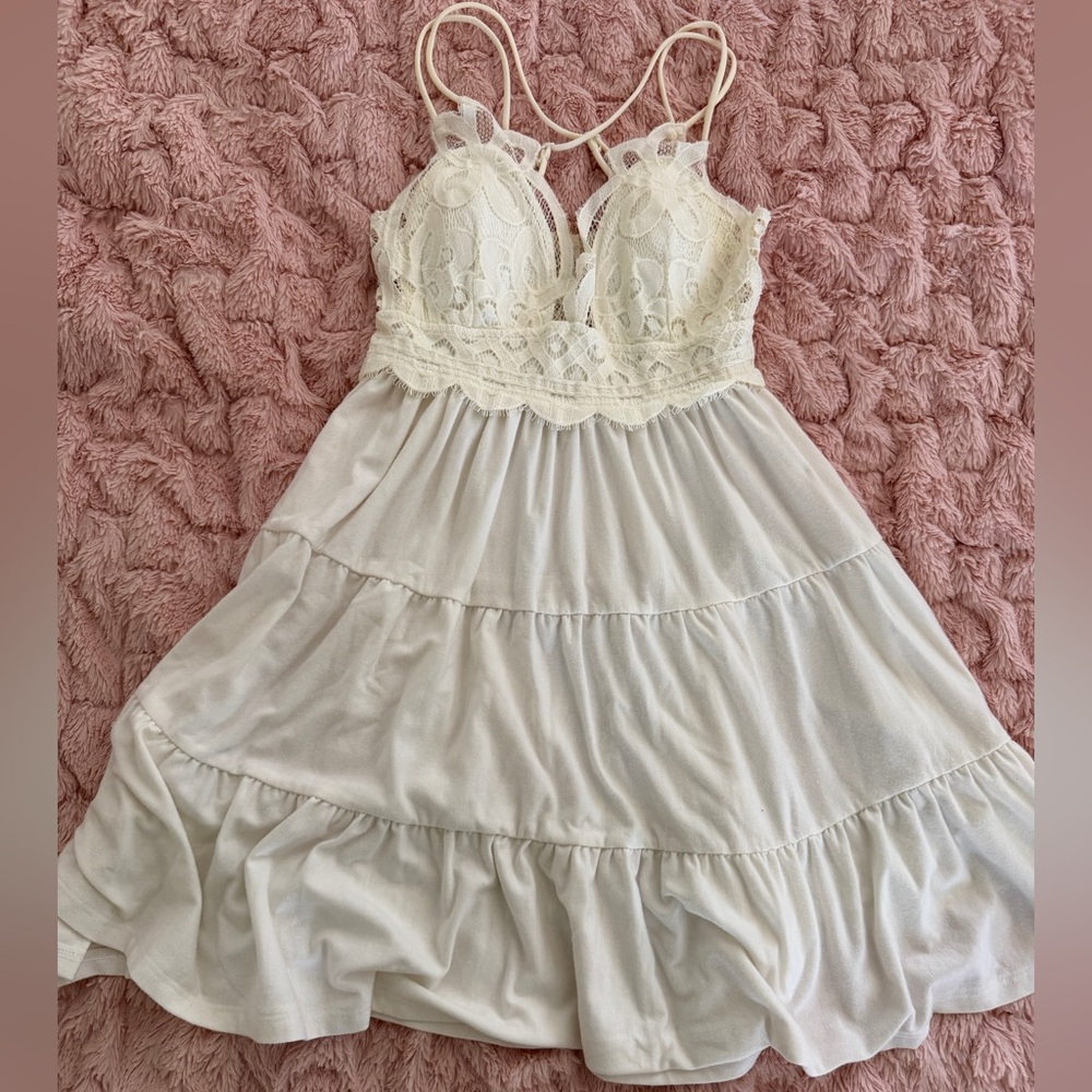 Zenana Outfitters Cream Crochet Top Size Small